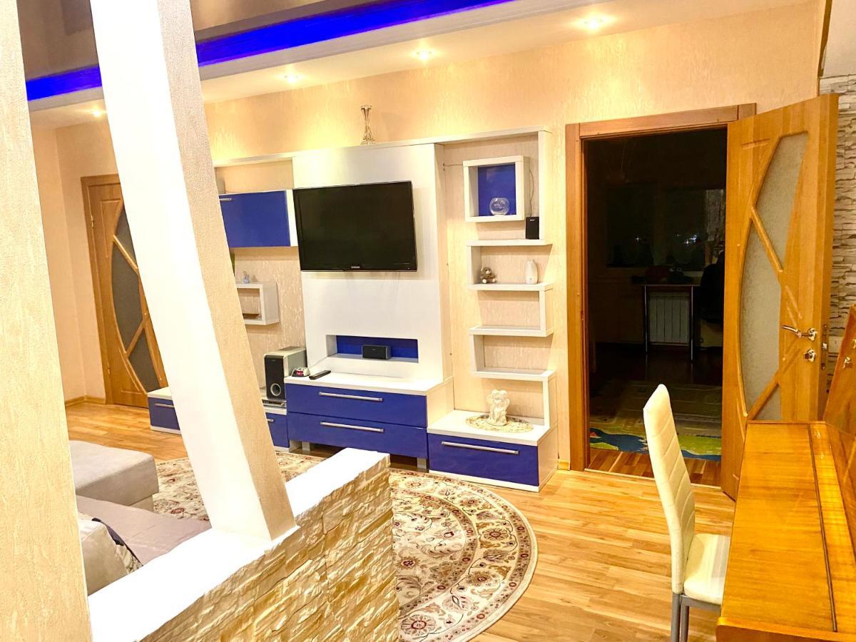 Family Apartment Полтава Екстер'єр фото