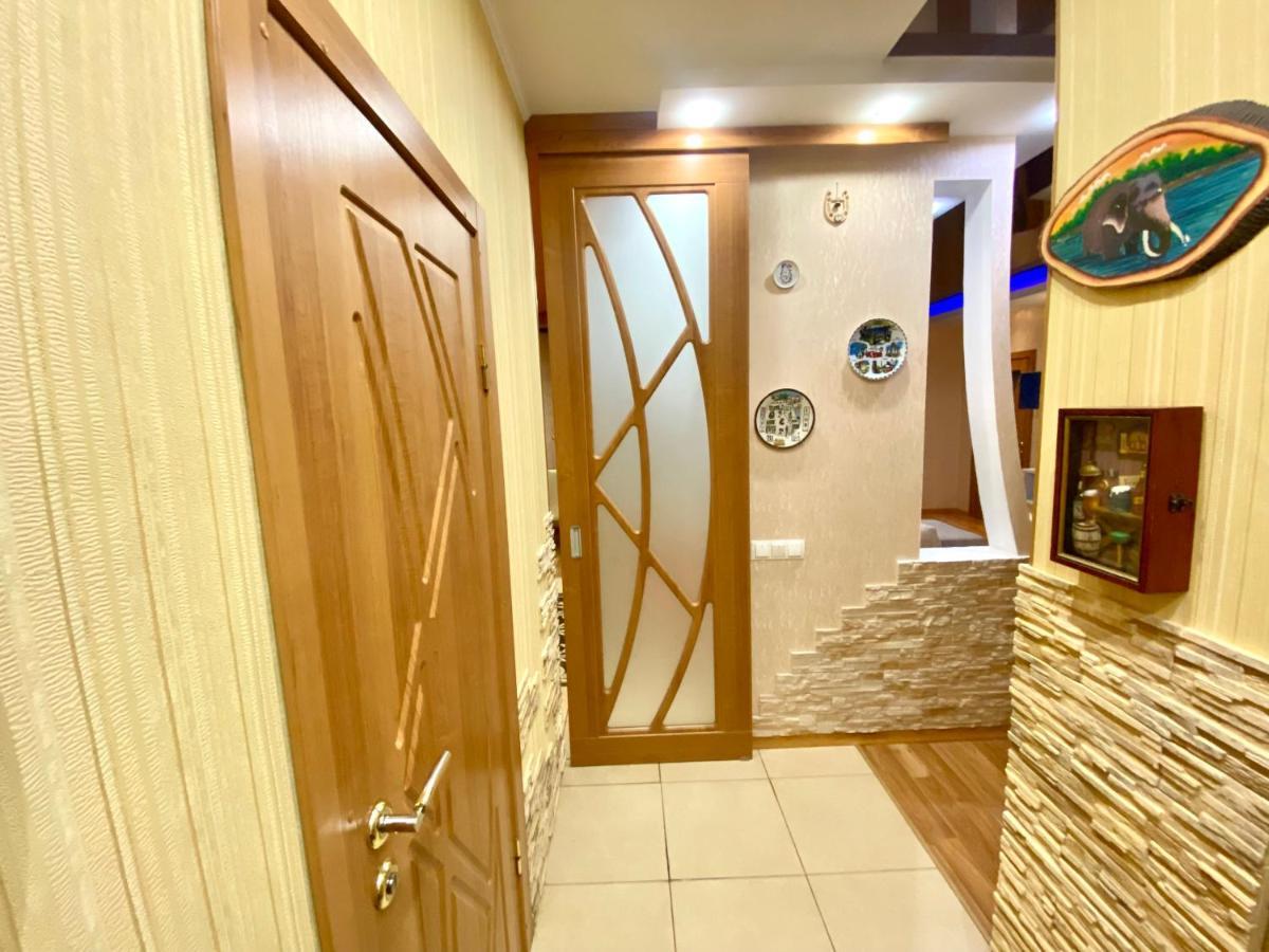 Family Apartment Полтава Екстер'єр фото